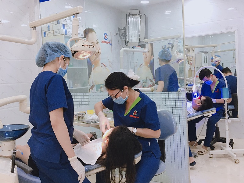 Nha khoa điều trị tụt lợi tại Hà Nội