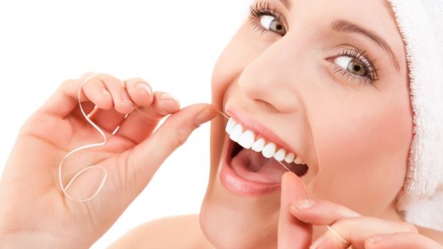 Vệ sinh răng miệng sau khi phun môi